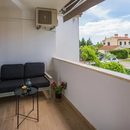 Apartment Strandnahes In Fuer 4 Personen Porec